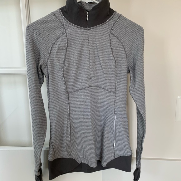 lululemon athletica Tops - Barely used Lululemon long sleeve 3/4  zip up